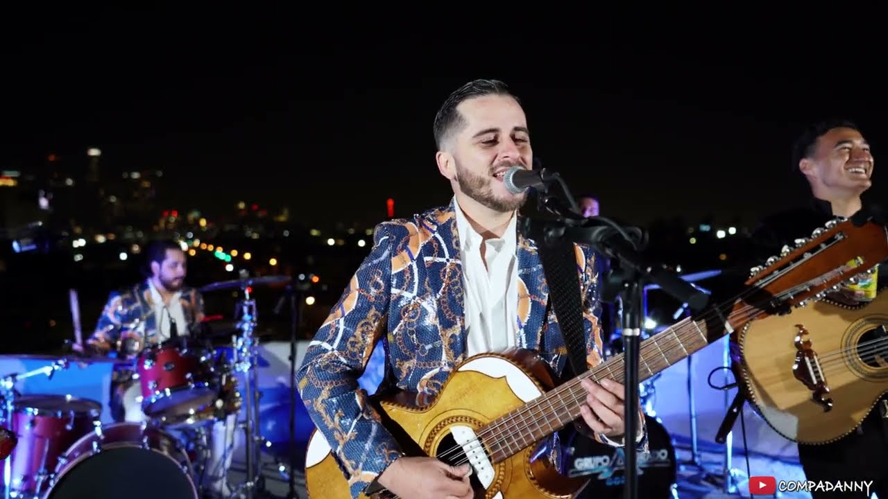 Grupo Los Muchacho Ft. Grupo Agrado - Popurrí Pa` Pistear (En Vivo)