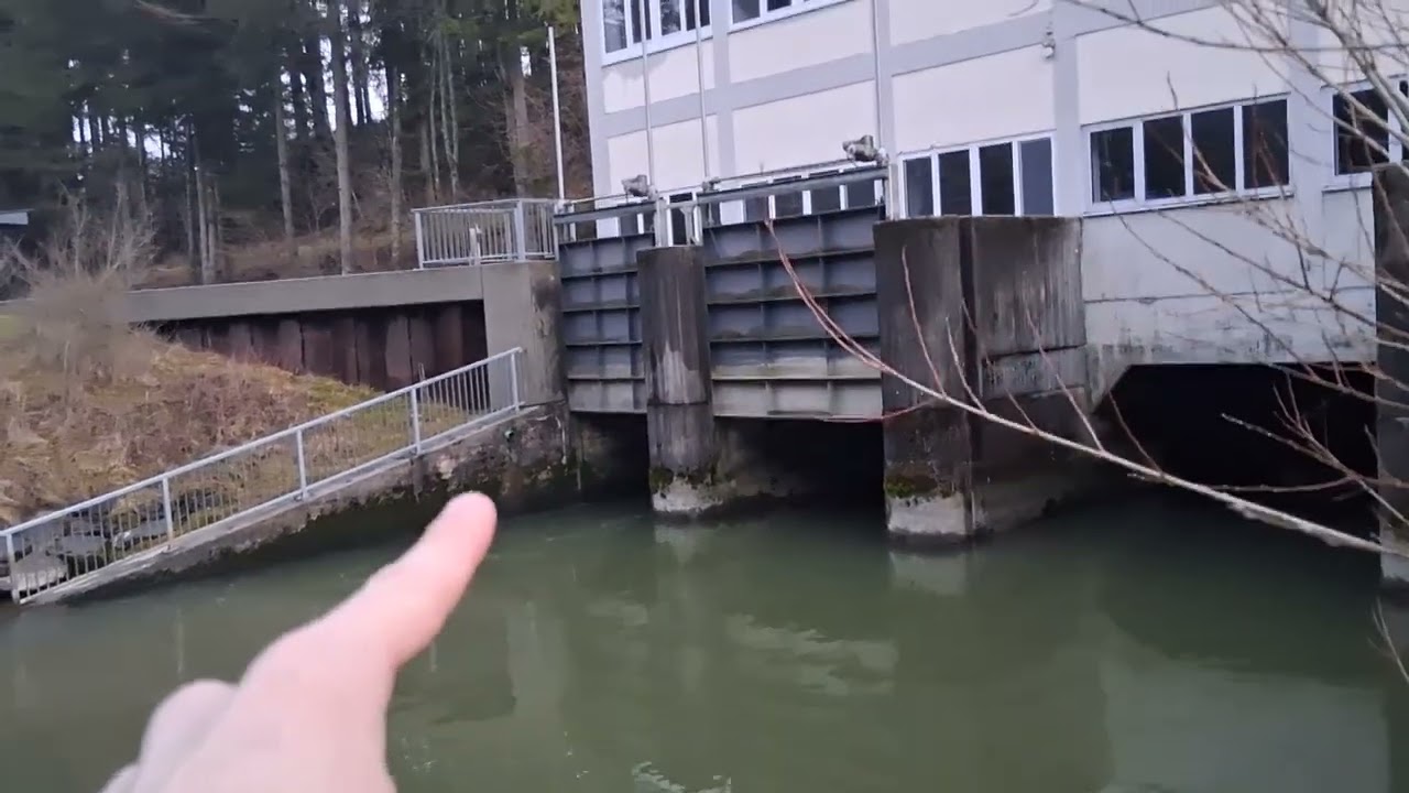 So funktioniert das Überdruckventil am Wasserkraftwerk Haslach (Kegelstrahlschieber)