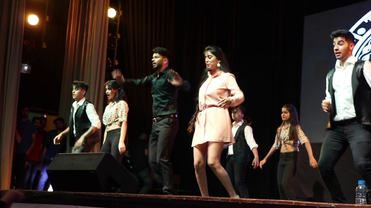 Shah Rukh Khan- A Tribute | The Hood Dance Academy