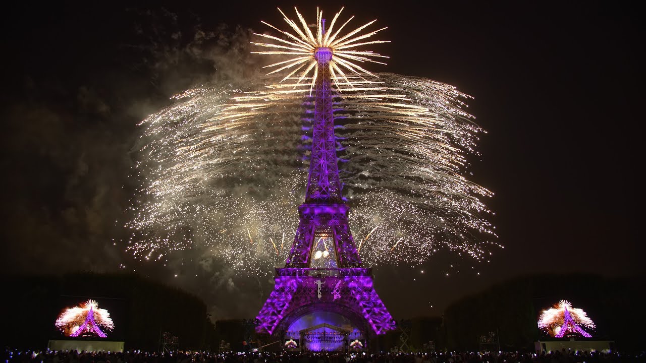 La Fête nationale française - Paris - Tour Eiffel - 14 juillet 2018 (Feu d'artifice)