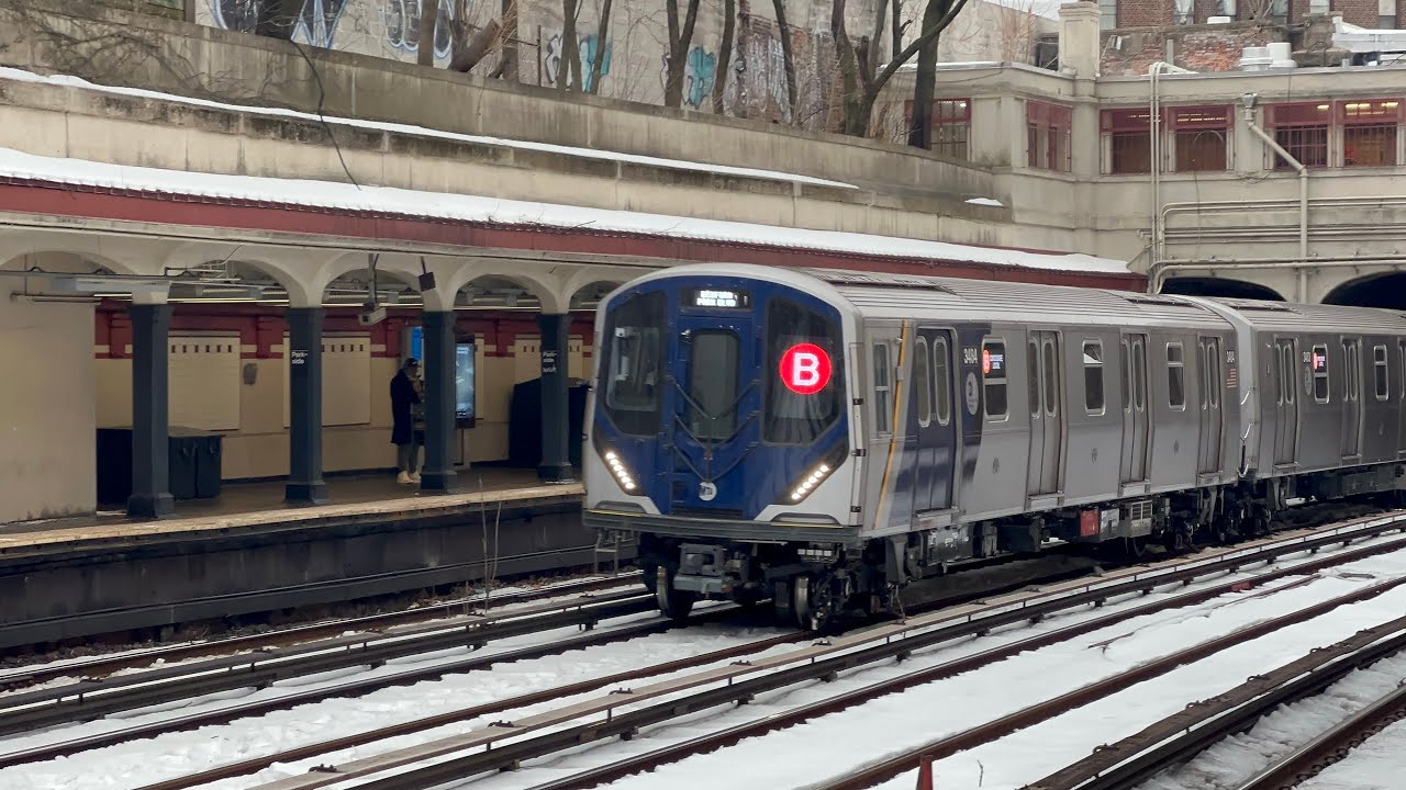 BMT Brighton Line: (B) & (Q) Action @ Parkside Av 