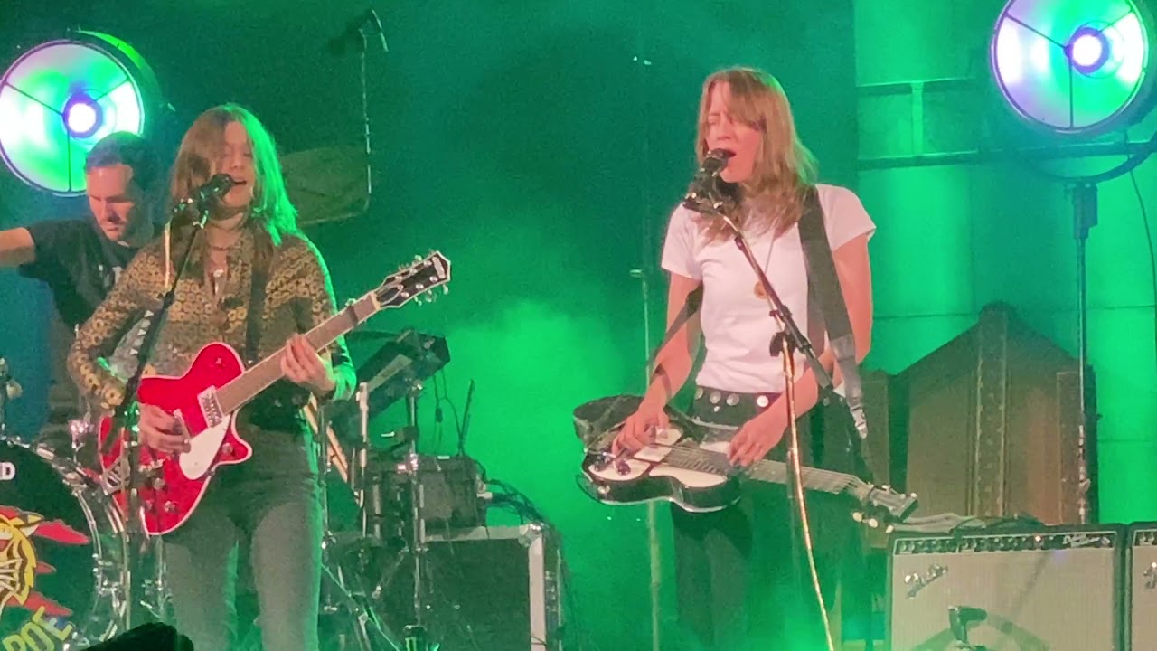 Larkin Poe 10/30/21 Grand Rapids - Self Made Man