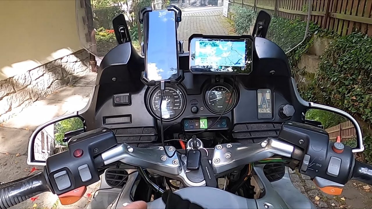 Motocyklem BMW R1150RT przez Przełęcz Rędzińską
