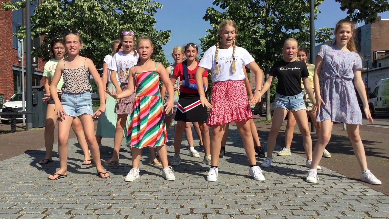 FOUT VENTJE | cover van OG3NE door leerlingen van de Dutch Junior Musical Academy