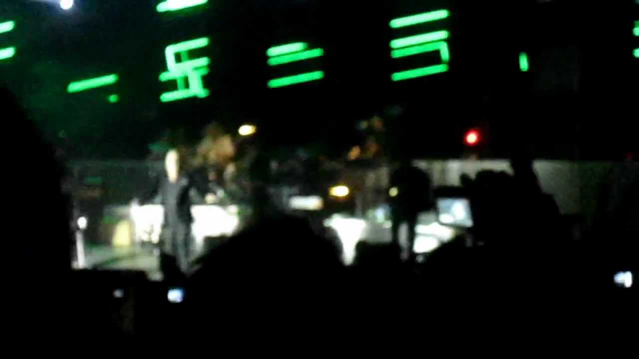 Ebi & Arash- Begoo Ey Yar Begoo (Las Vegas Concert 2011)