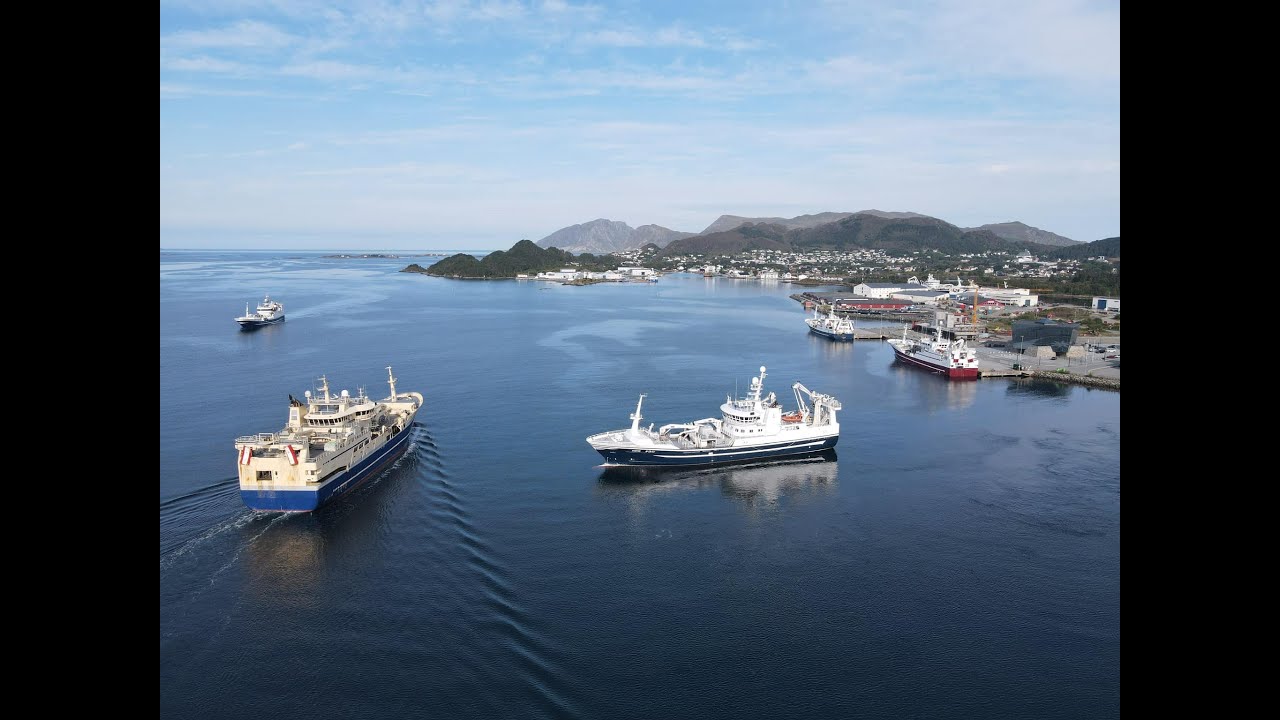 Egersund Herøy - preparing for the mackerel season