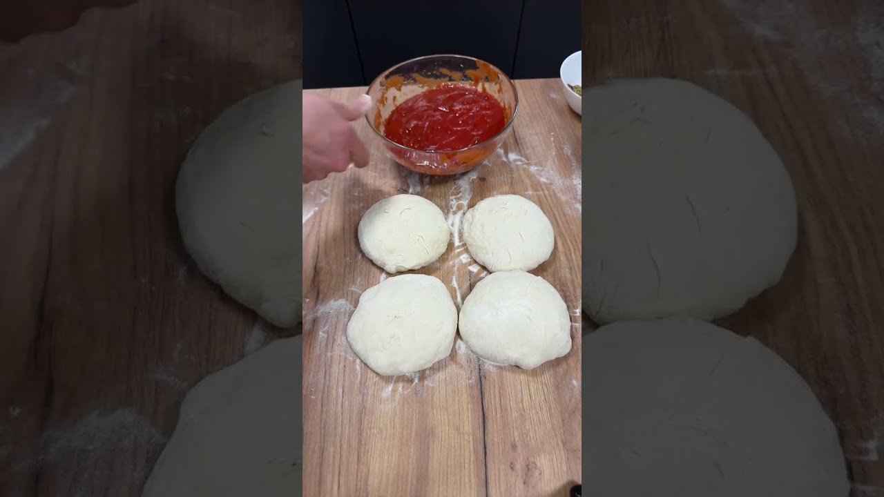 MAKE PIZZA FOR WOMAN?? OK,HOME PIZZA 🍕 📺 #homemadepizza#pizza#chef#italian#deliciouspizza#asmr#top
