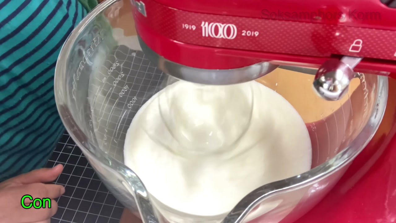 How to beat cream properly | វិធីវ៉ៃគ្រីមសម្រាប់ដាក់លើនំខេក | Soksamphors Korm