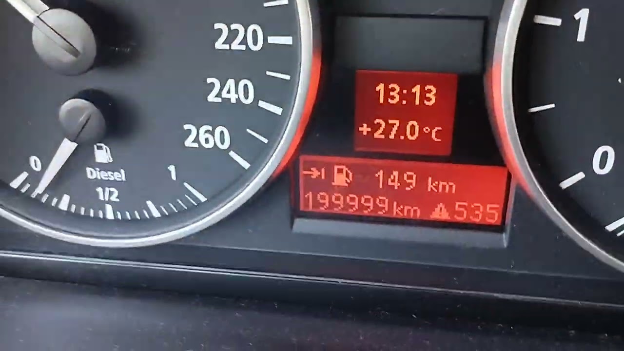 BMW E91 пробег 200 000 км —  юбилей немецкого дизеля  в Германии! Реальный момент на трассе