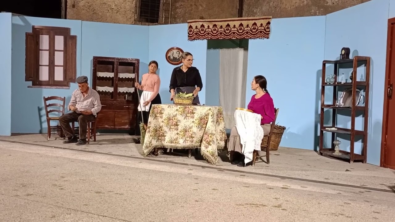 commedia brillante in 4 atti (CALATIJUNCU.... CA PASSA LA CHINA) ASSOCIAZIONE TEATRALE IDEA....