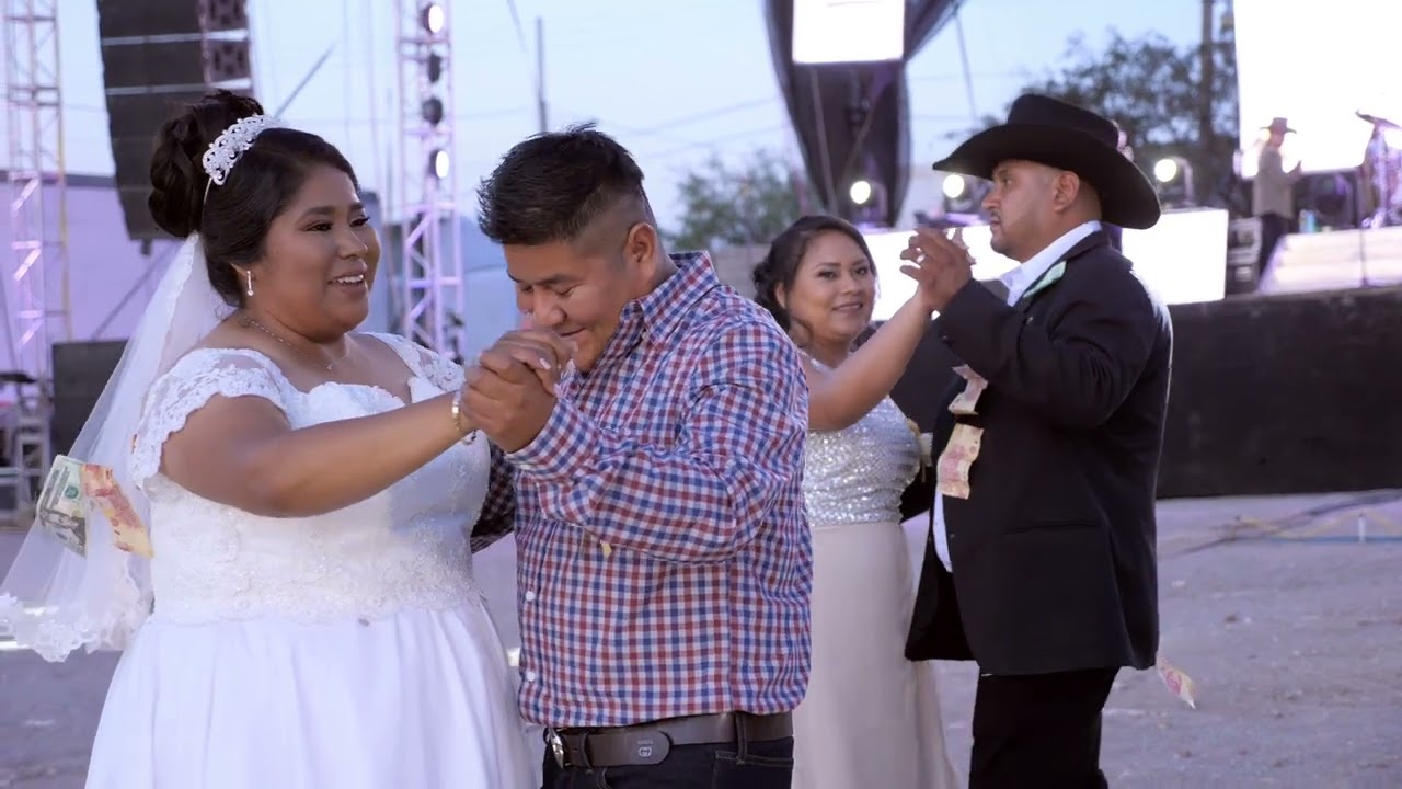 GRUPO LEGITIMO - VALS - VIVORA DE LA MAR - REGALO EN LA BODA DE YADIRA Y FRANCISCO.