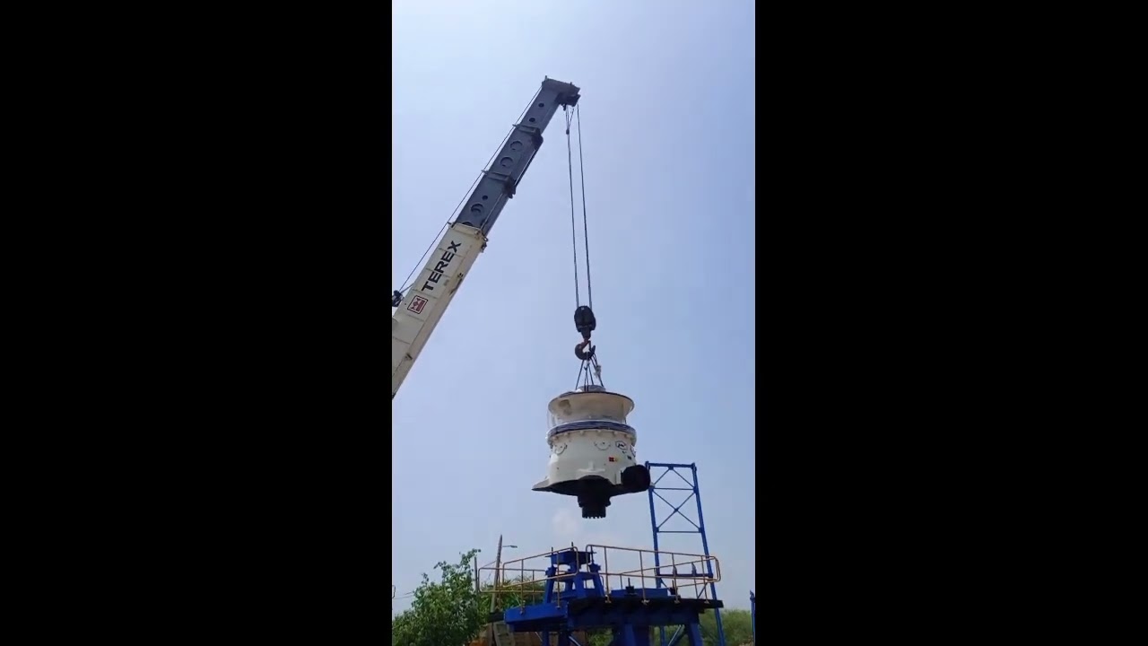 how to lift heavy machine. #mobilecrane #sitework #heavyequipment #machinelearning #siteengineering
