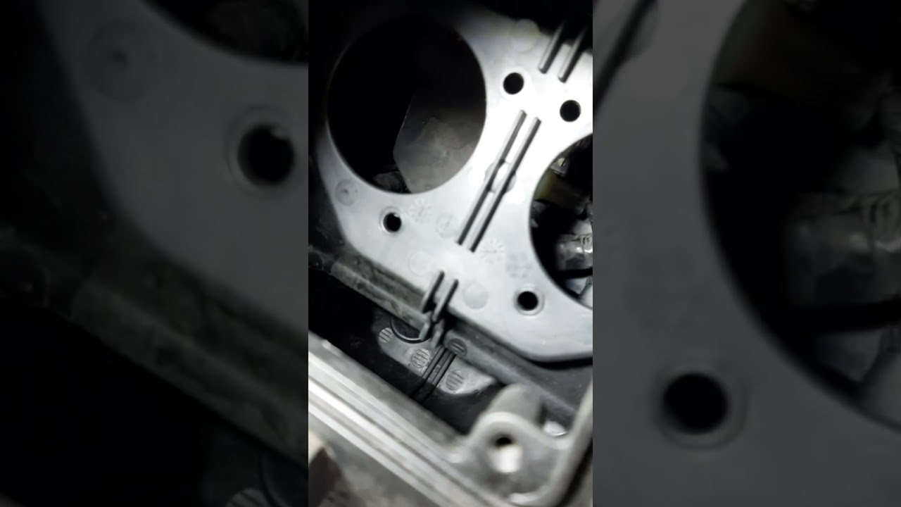 Kawasaki ER6 , pobór oleju, badanie endoskopem cylindrów