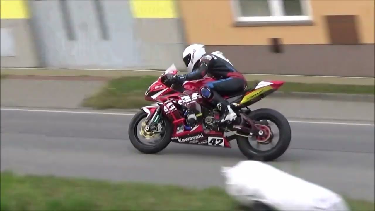 Slovácký okruh 2024 - Staré Město - Road Racing - Superbike race #race #racing #roadracing
