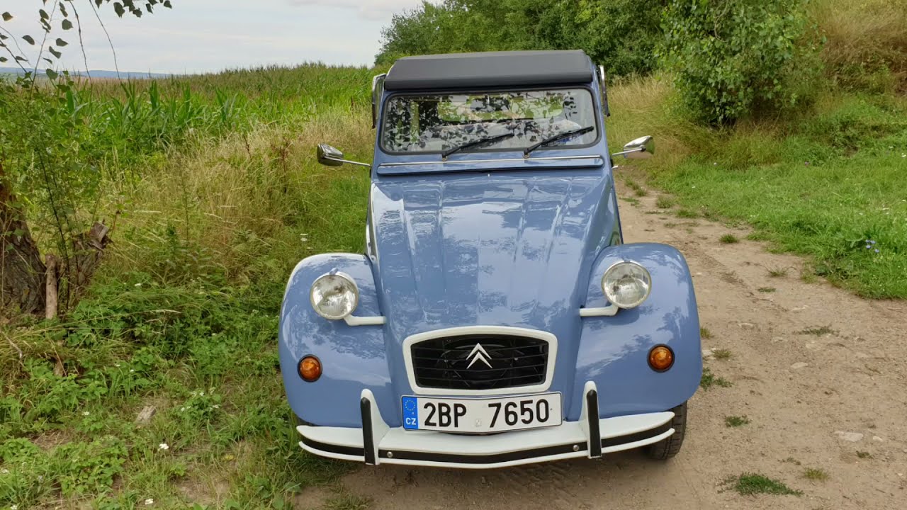 Citro&euml;n 2CV - summer drive