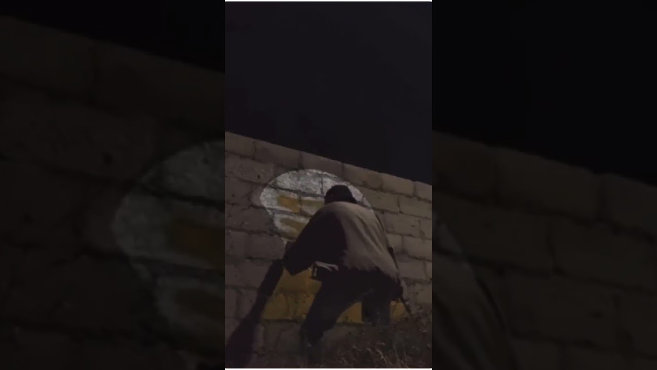Letra &ldquo;J&rdquo; graff vandals