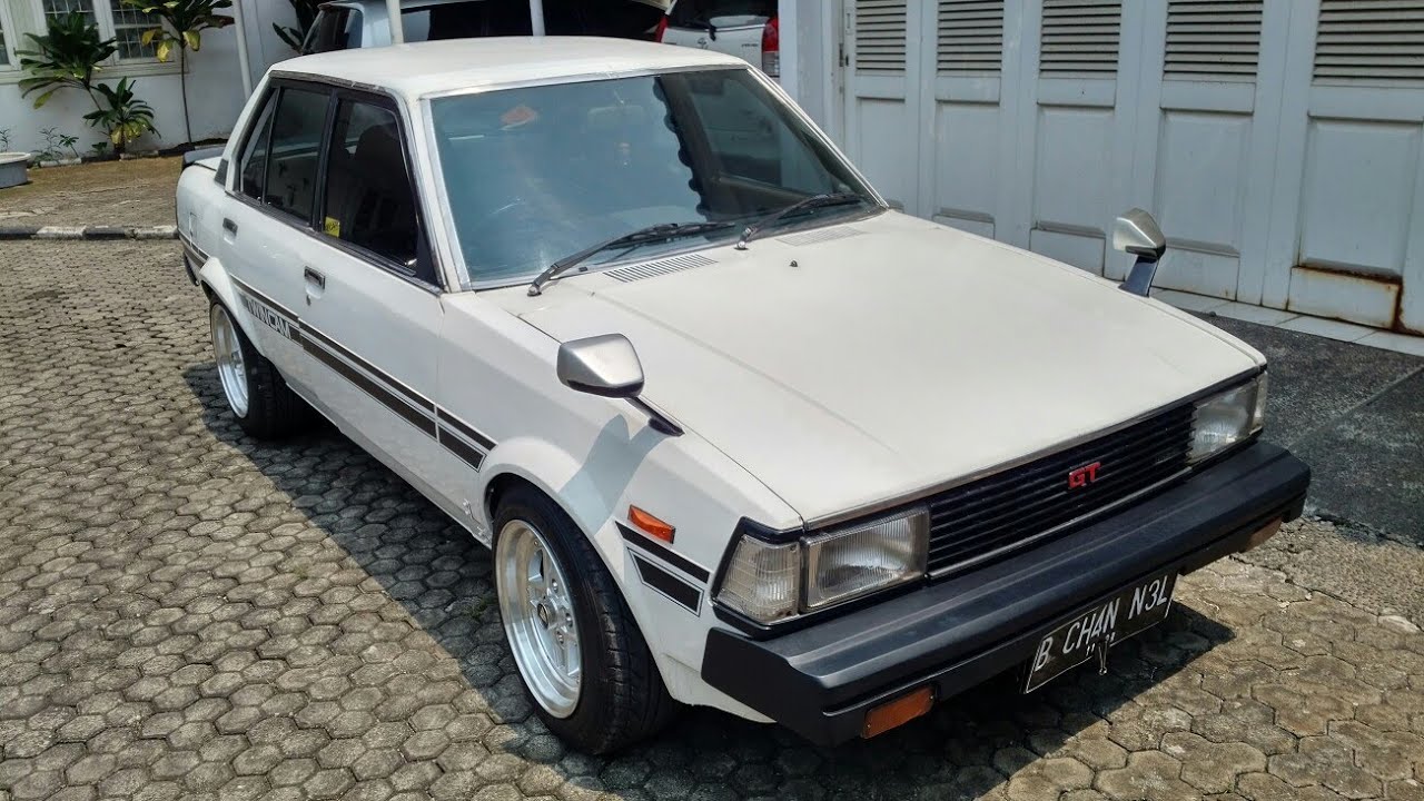 In Depth Tour Toyota Corolla DX (1983) - Indonesia