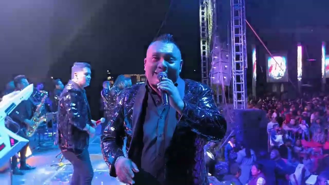 Master Kumbia - Bailando De Jalón/Que Mujer (Temitas emblemáticas de JOSE JUAN HERNANDEZ En Vivo)