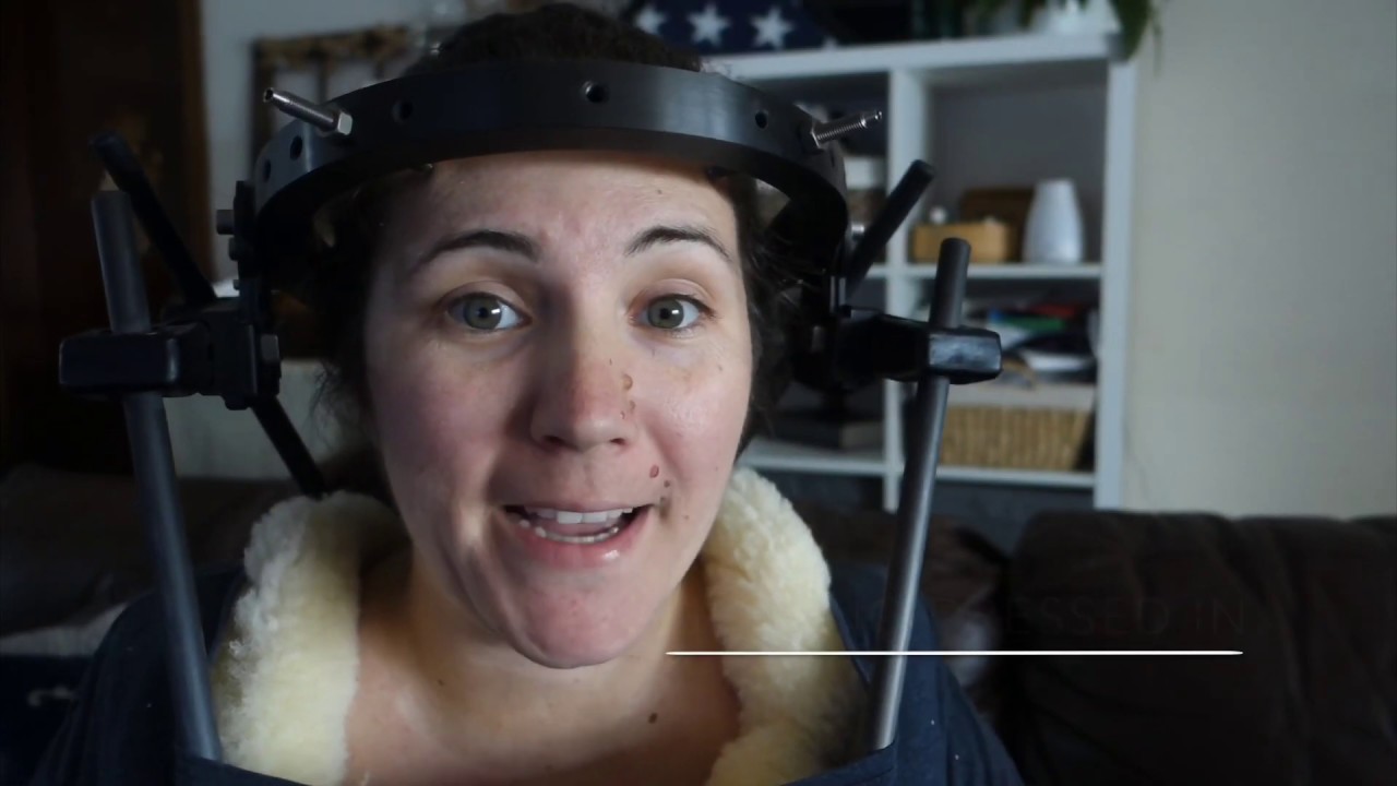 What to wear in a surgical halo device