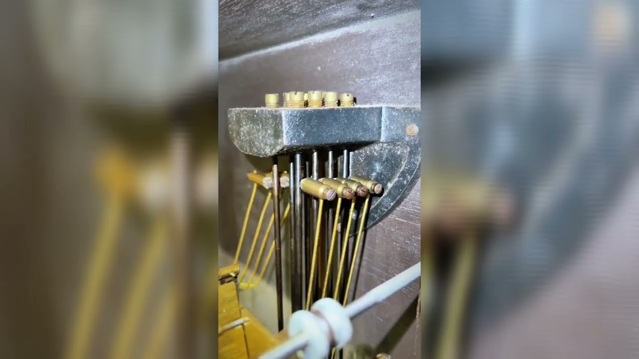 😱😳😳200 year old clock bell chime 👀 .#chime #oldclocks #antiqueclocks #trending #longvideo #clocks  