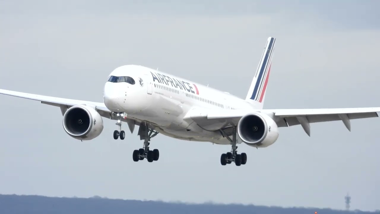 [4K] Air France A350 (F-HUVT) - Landing at Paris CDG 26L