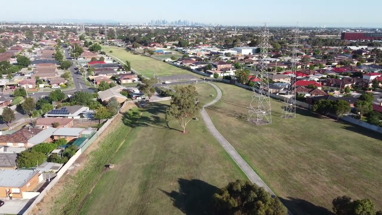 Stunning Aerial Tour of St. Albans, Melbourne 🇦🇺 | Drone Footage | NOV 2024