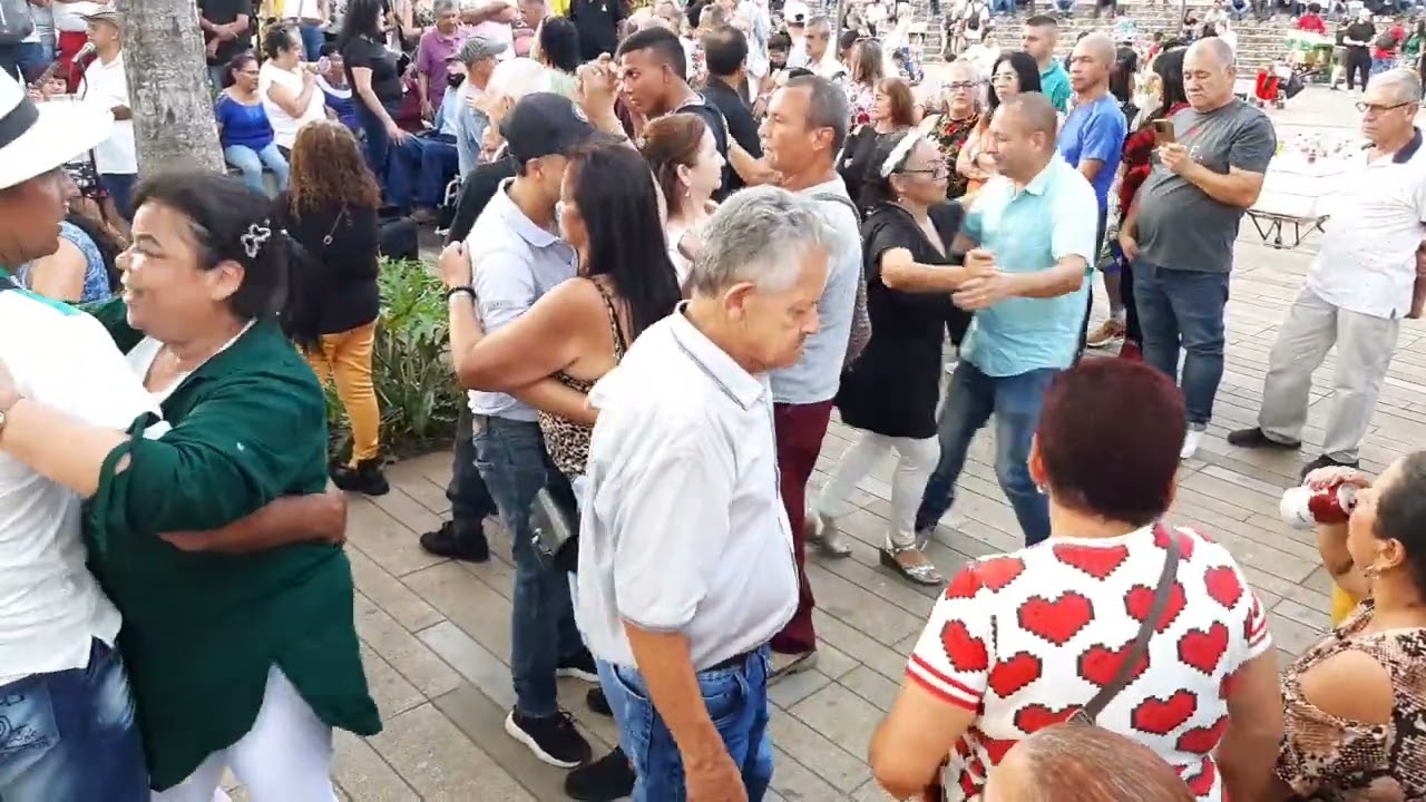 Los integrados parranderos. Varios temas 1. Julio 21 2024.