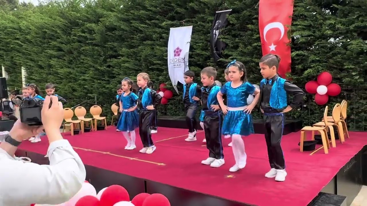 Modern Dans 23 Nisan Gösterisi 5/6 Yaş Parlayan Yıldızlar Sınıfı⭐️