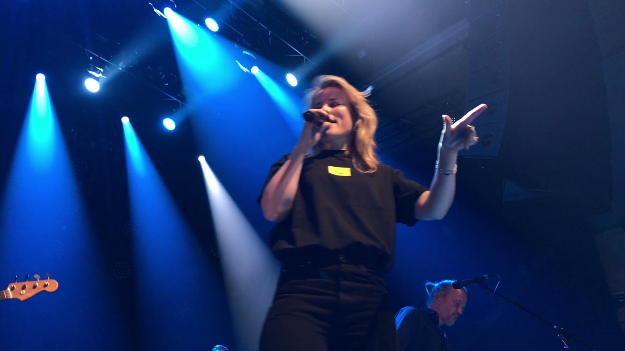Ilse DeLange World of hurt