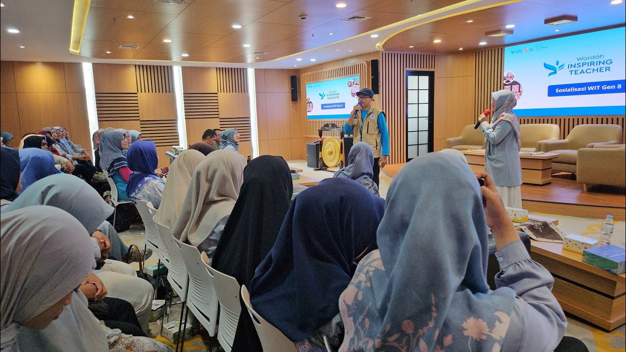 Wardah Inpiring Teacher Gen 8 di PDS HB Jassin TIM