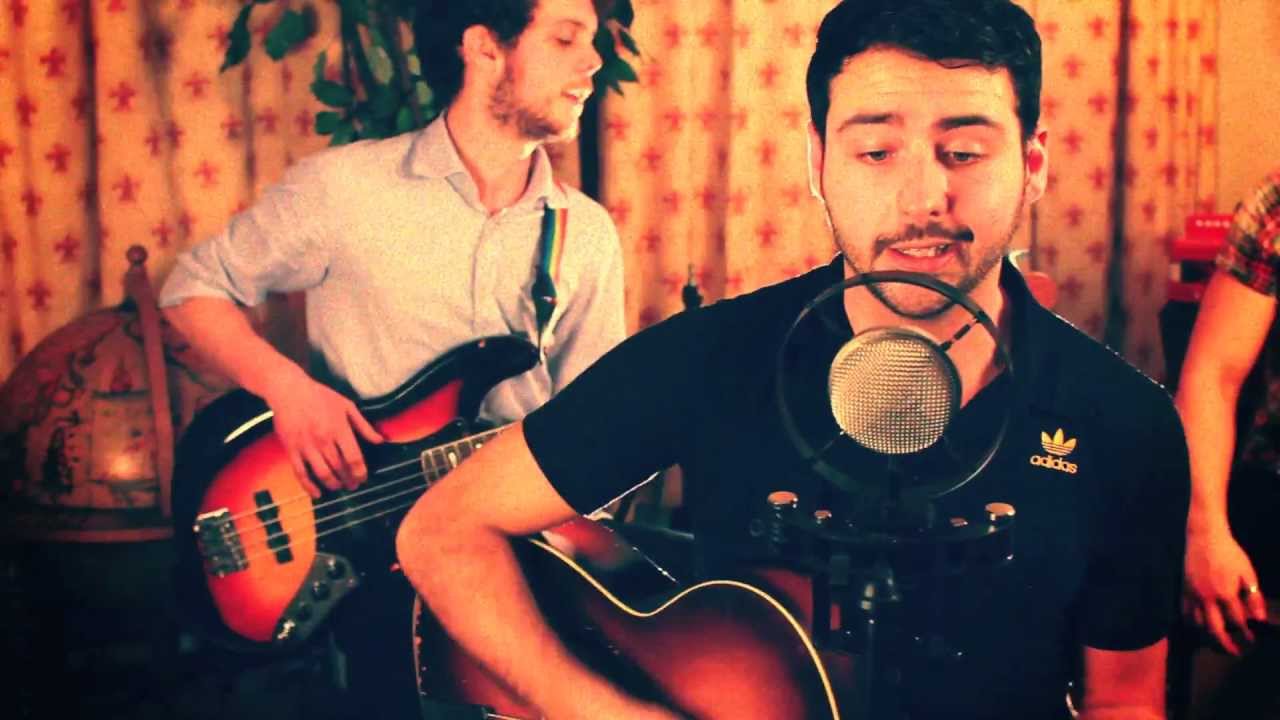 Josh Bevan - Pretty Little You - Live
