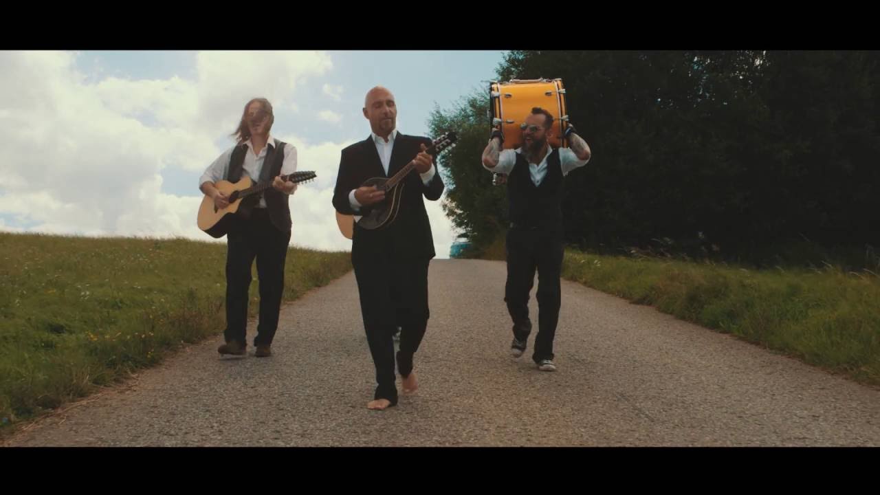 Hartmann - When Your Mama Was A Hippie (Official Video Clip)