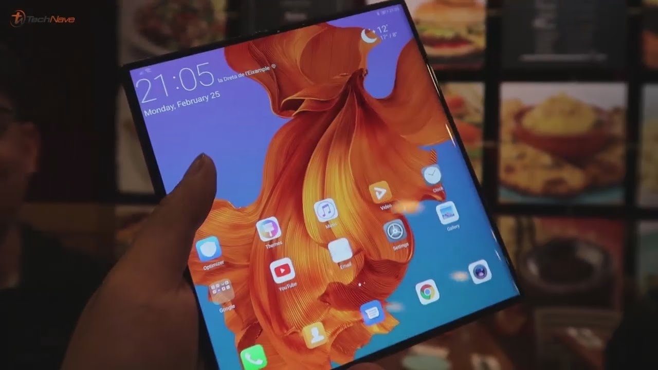 Huawei Mate X First look and hands-on