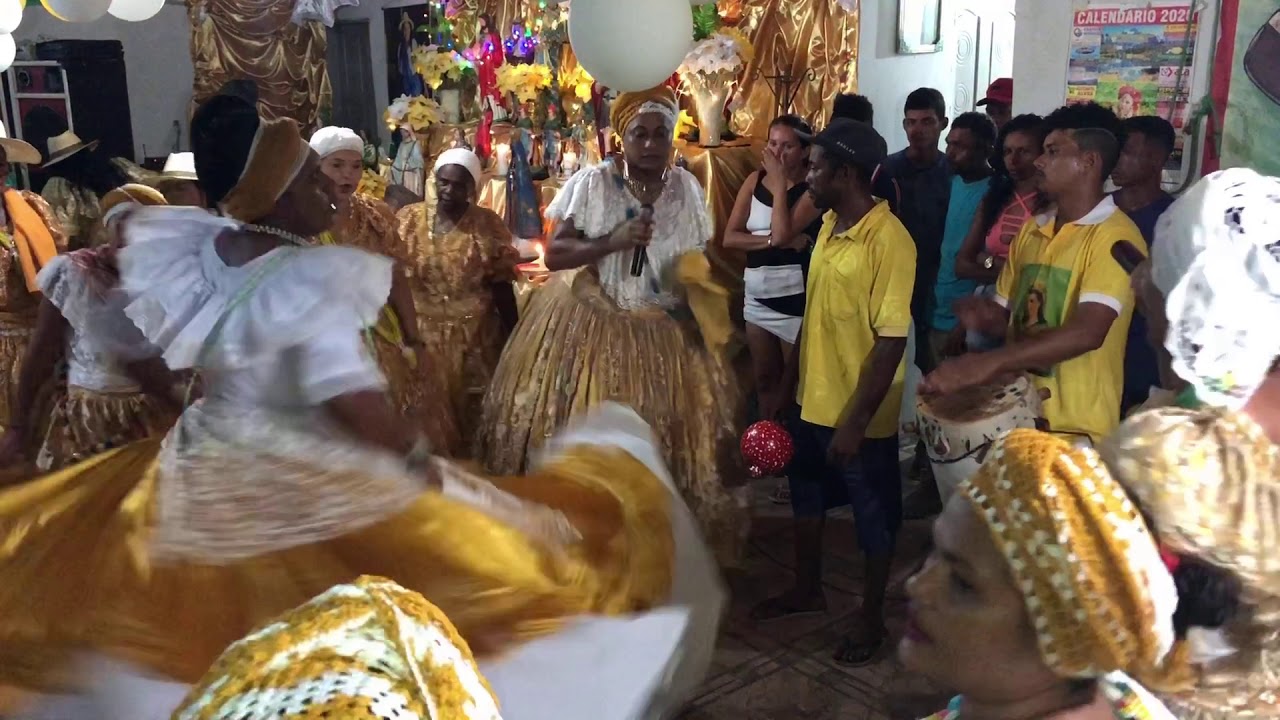 Pai de Santo Humberto de Santa Inês na casa da Mãe de Santo Roxa