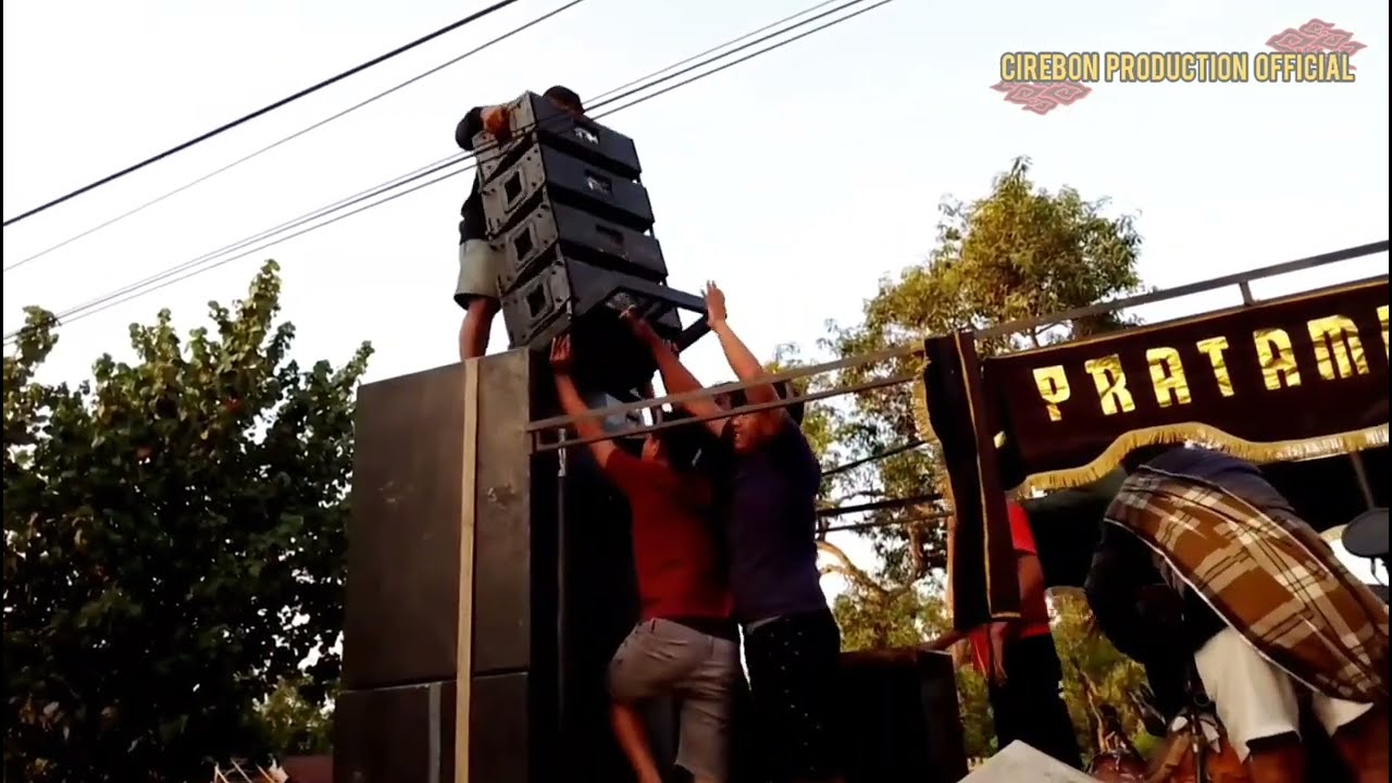 PEMASANGAN SOUND D-LINK(DANGDUT KELILING) X-TREME PRATAMA SEBELUM PENTAS