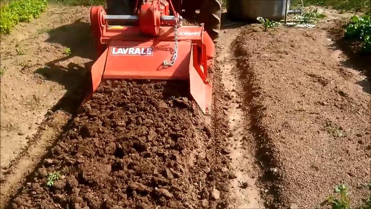 Encanteiradora LAVRALE - Infraestrutura rural - Colégio agricola CASTRO