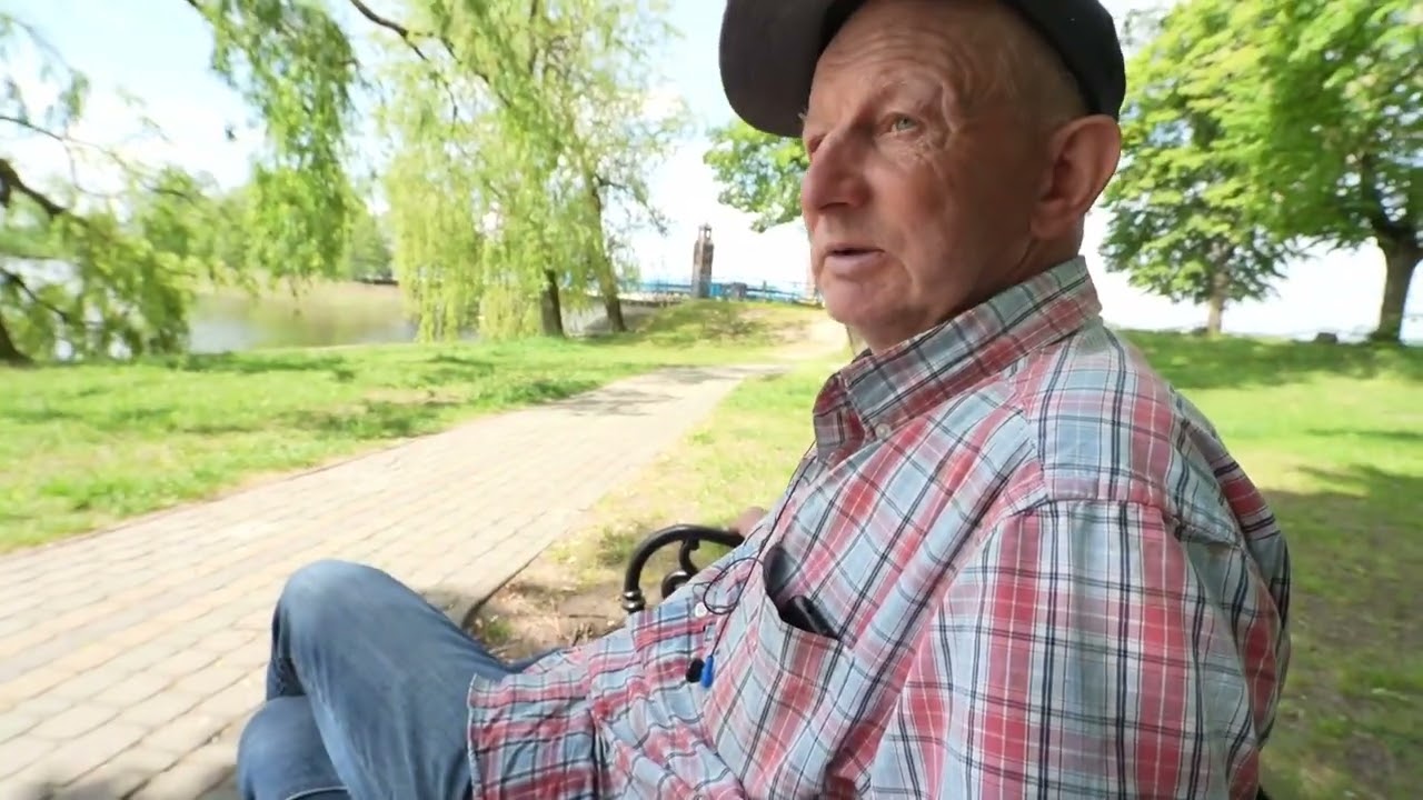 Przeklęty fotel-Papa Smerfik