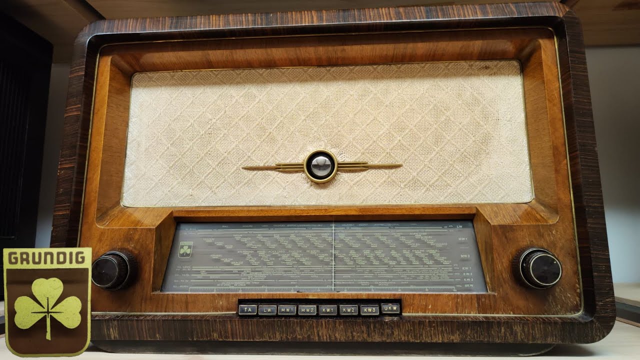 Grundig 495W Tube Radio Restoration