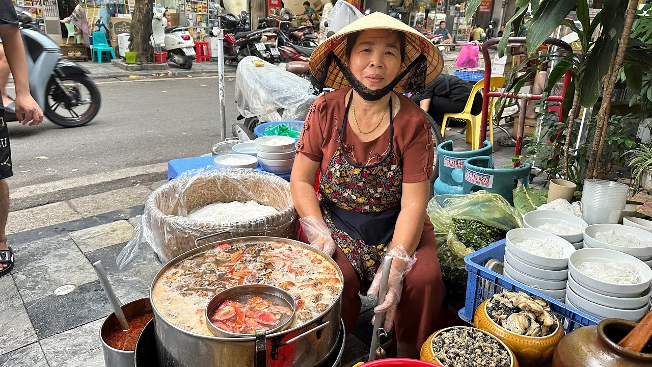 Hương vị đồng quê - quán bún ốc ngon nổi tiếng Hà Nội
