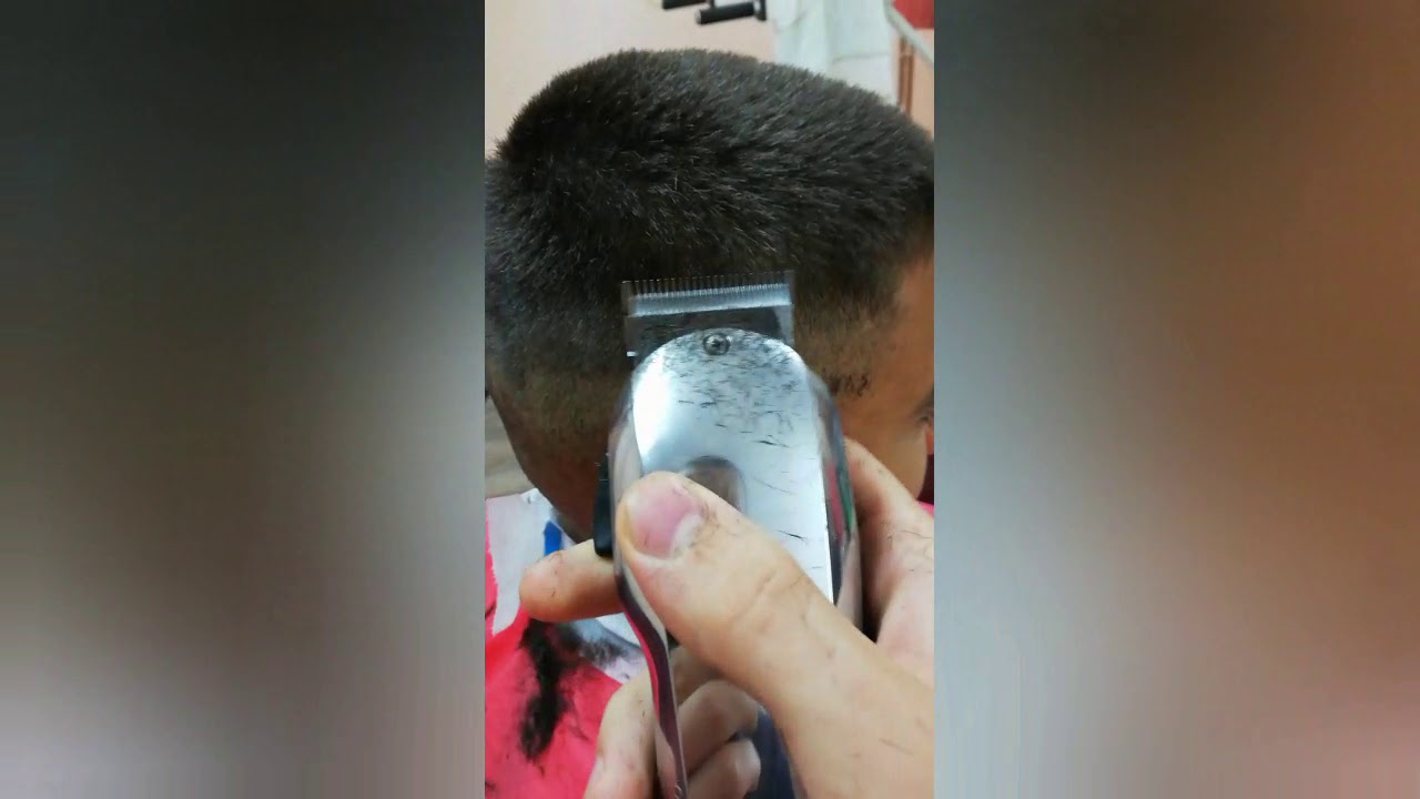Salon FKM- Klasična muška frizura