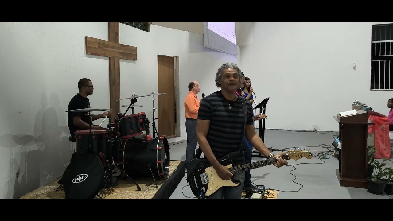 Bem vindos a mais um culto de adoração ao nosso Deus 