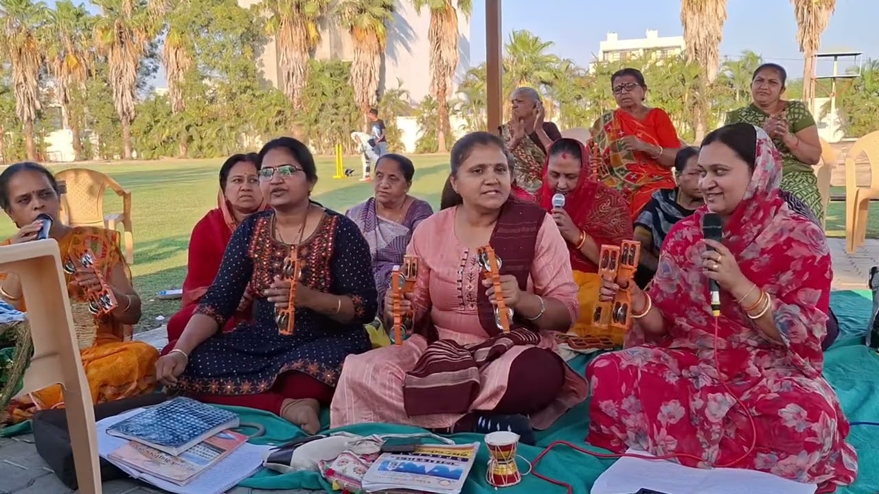 પાર્વતી પરણીને આવ્યા( કિરણબેન લુણાગરિયા) સ્વર: ગીતાબા જાડેજા