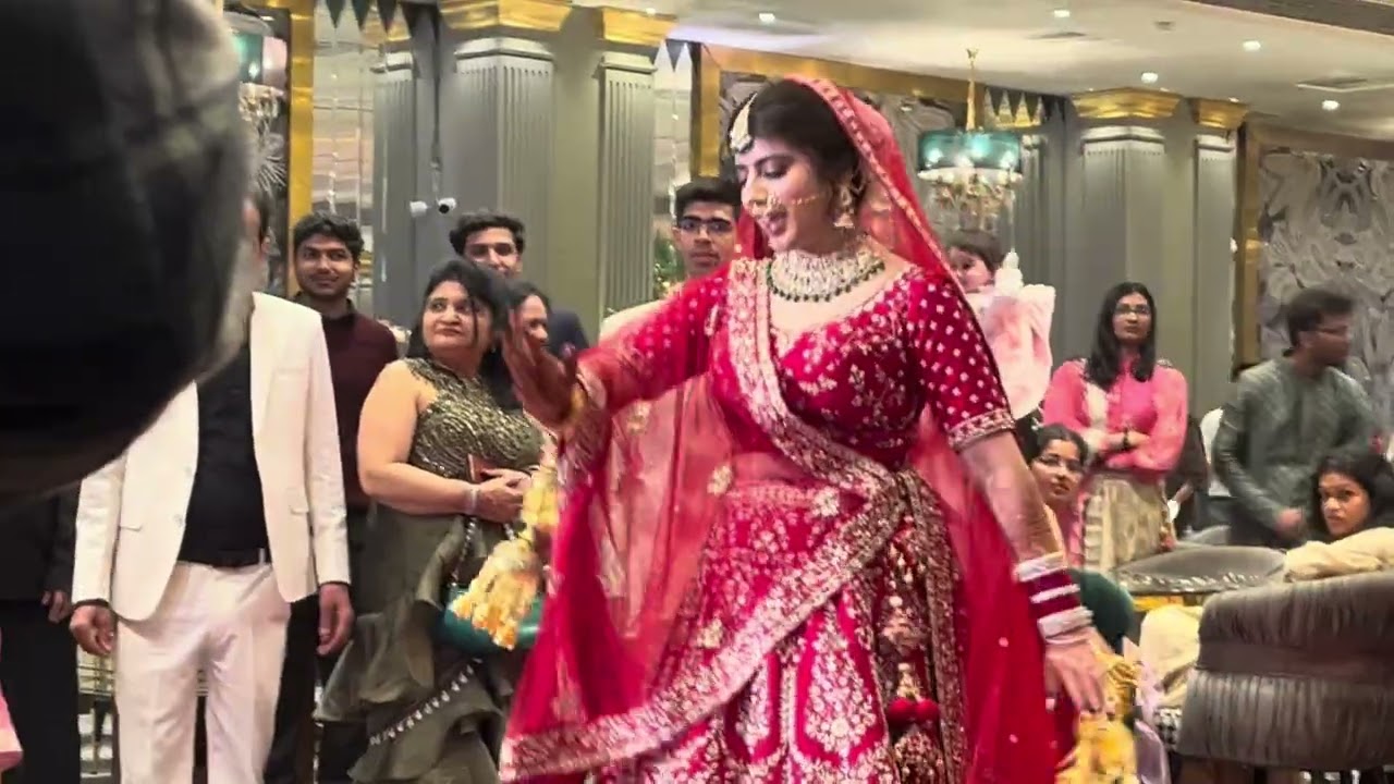 Entry, beautiful  🤩 saj gye bharati or Dulha ￼🤴🏼 
