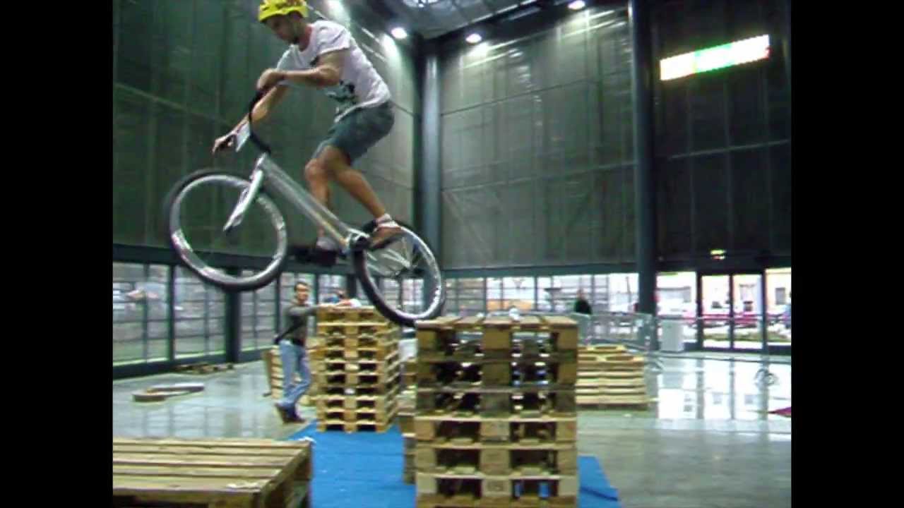 David Herka - Trial Bike Jump - 10 pallets