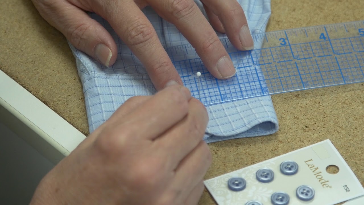 287 - Men's Shirt - Buttons - (1/4) Buttonhole Placement (Cuff)