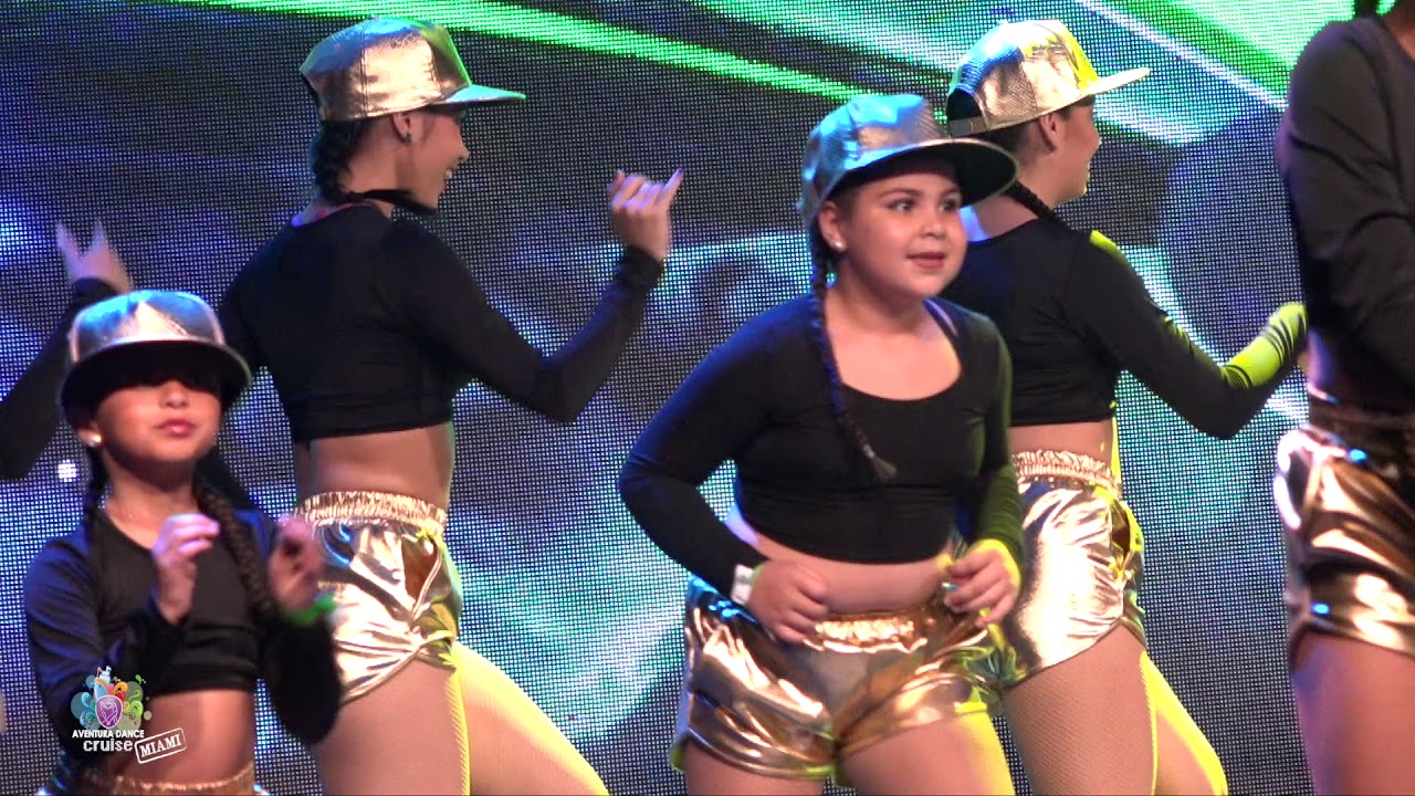 Baila con Micho ~ Aventura Dance Cruise 2018 ~ Worlds Largest Latin Dance Cruise