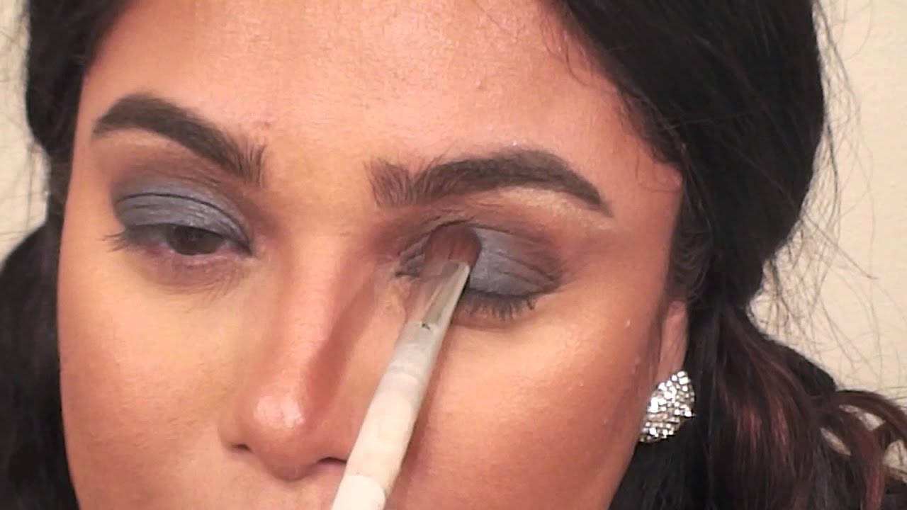 Silver Glitter Eye Makeup Tutorial