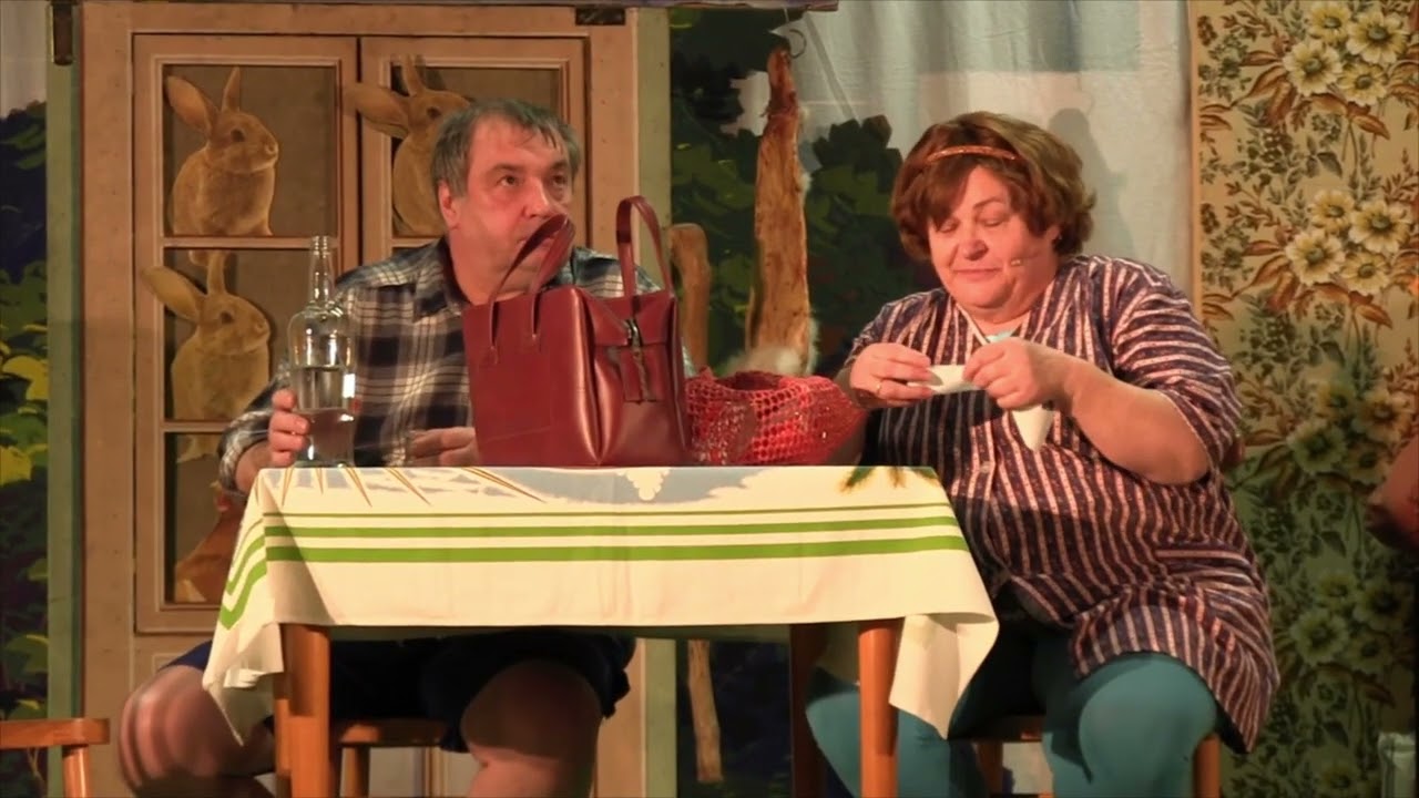 Chůvičky aneb skoro norm&aacute;ln&iacute; rodinka - Pohnut&eacute; divadlo Loukov