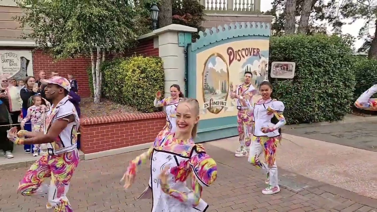 Disneyland Paris  -A Million Splashes Of Colour - #disney #disneylandparis #disneyfans #disneyfan