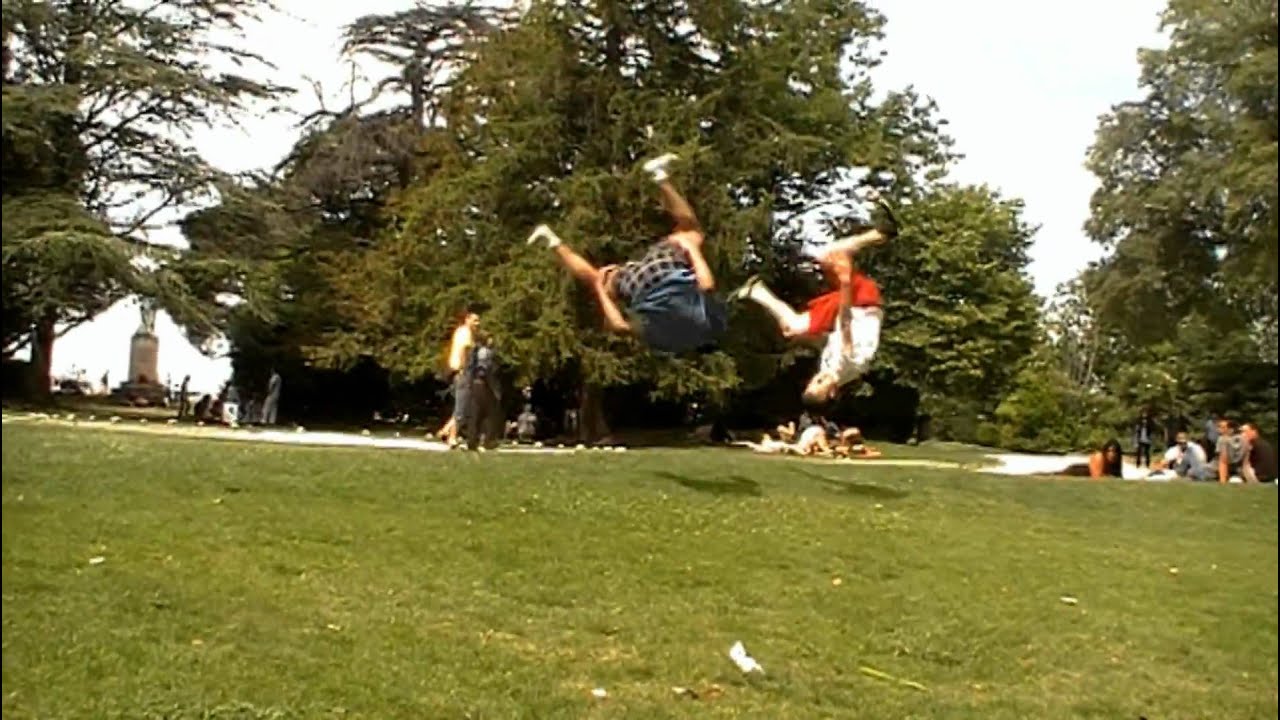 Julien et Farid mini s&eacute;ssion Trickz &agrave; Avignon 07/05/2011 with new camera